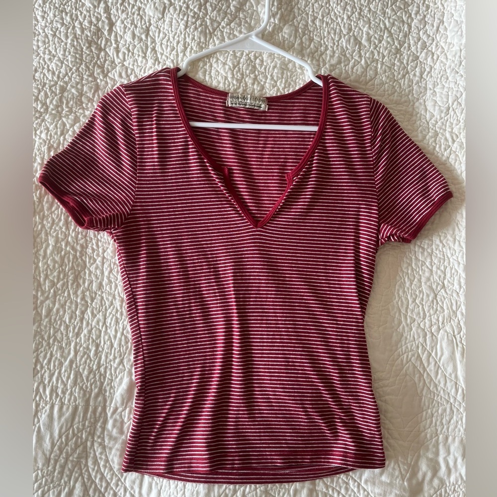 Brandy Melville Short Sleeve Tee. Red & White. No Size.